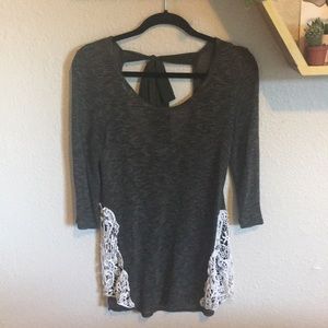 Army green sweater with bow // Size large